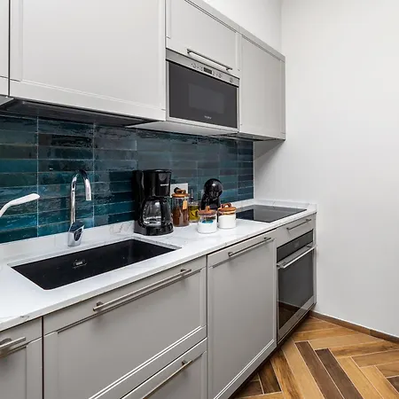 De Vivo Realty - Futura Funky *